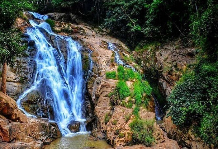 Trekking thám hiểm thác Hang Cọp